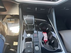 VW Touareg 3.0 TDI R-Line 4M Navi Fahrass Ahk Luft VW Touareg 3.0 TDI R-Line 4M Navi Fahrass Ahk Luft