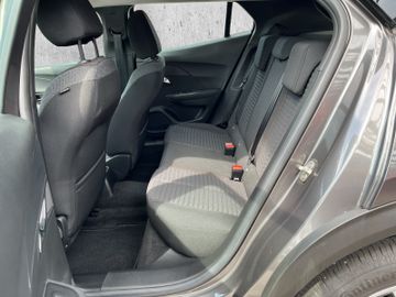 Peugeot 2008 Active PT 100 Klima+SHZ+PDC+Carplay