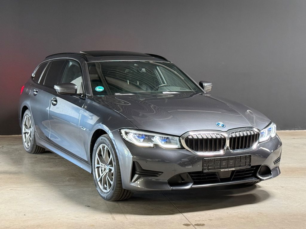 Image of BMW 330