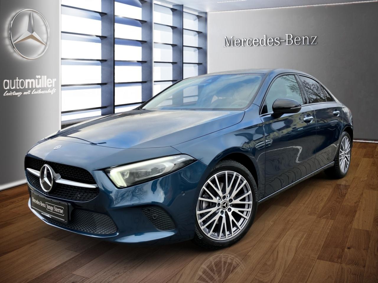 Mercedes-Benz A 200 d 4M Limousine Pano+Night+Multibeam+Ambi