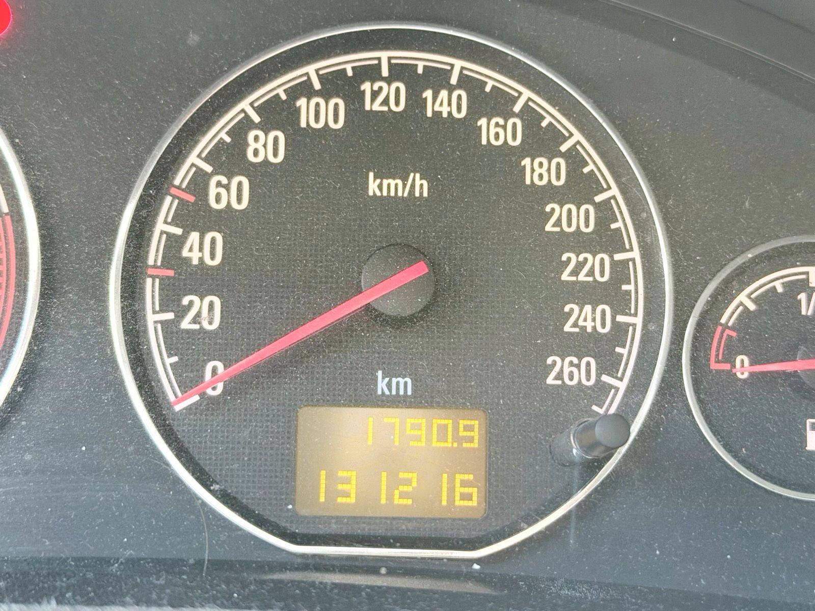 Opel Signum 2005 — photo 8