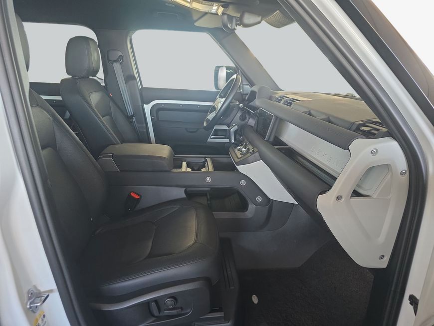 Land Rover Defender 110 D200 X-Dynamic SE imagem 3