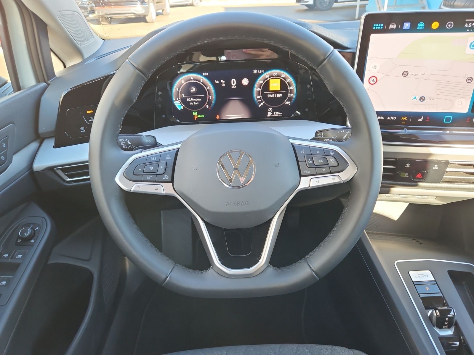 Volkswagen Golf 1,5 eTSI DSG Life Navi foto 12