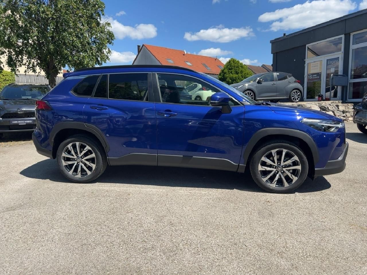 Fahrzeugabbildung Toyota 2.0 Hybrid Team D *Aktion bis 30.09.