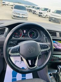 Volkswagen Tiguan - 12