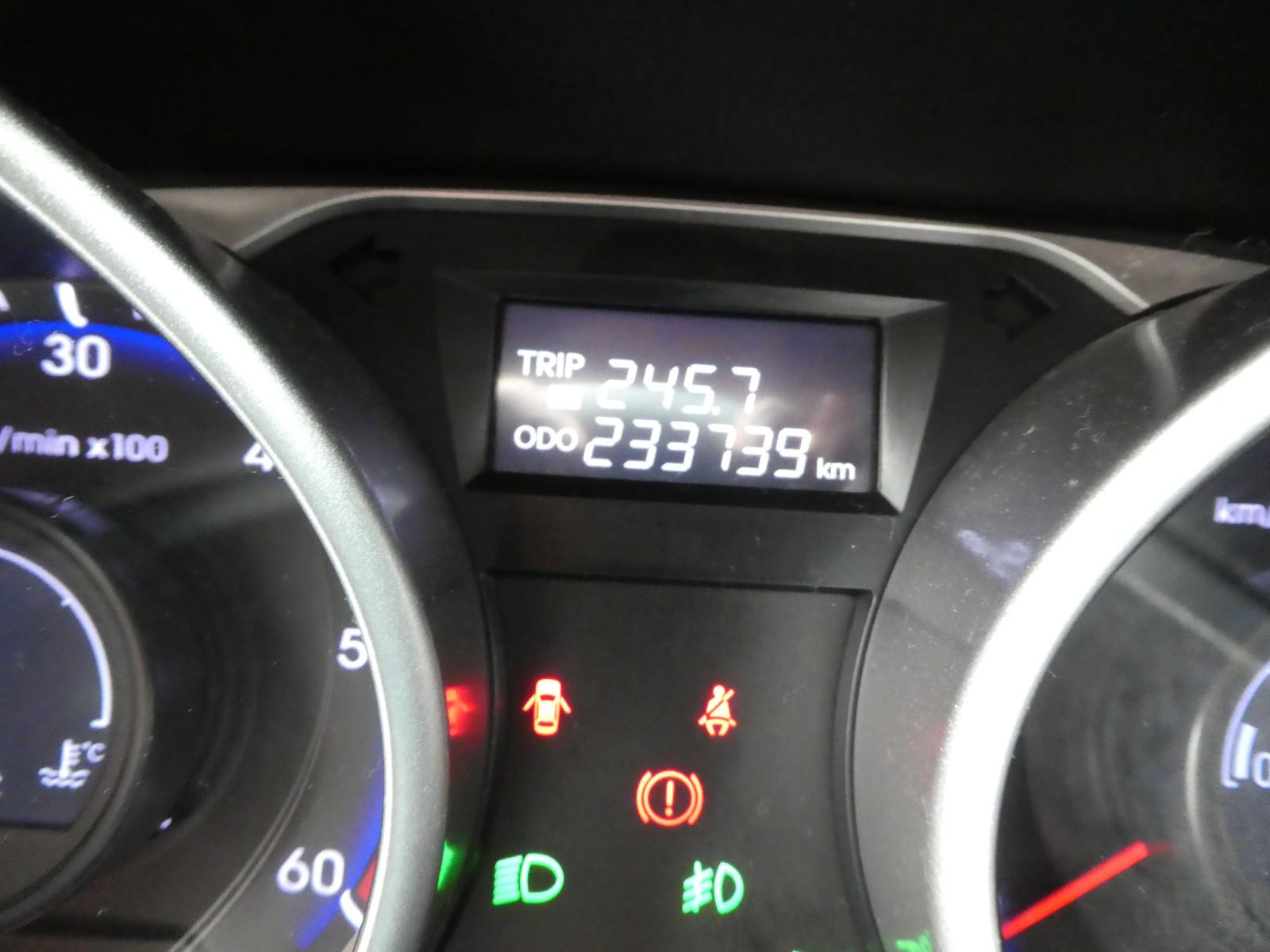 Hyundai ix35 2013 — photo 7