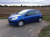 Renault Clio Extrême 1.2 16V Eco2 55kW Extrême - Renault Clio Extreme mit Benzin-Antrieb