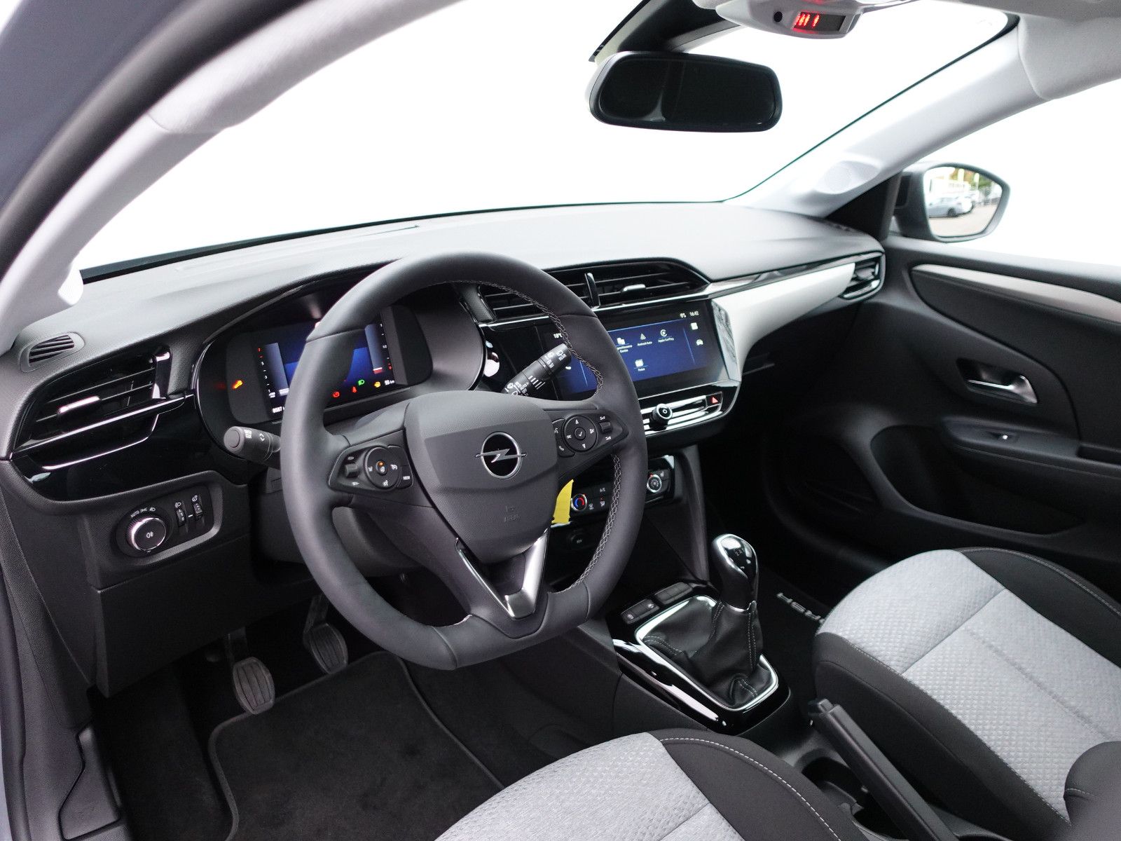 Fahrzeugabbildung Opel Corsa 1.2 Edition Allwetter,Sitzh.,PDC,Kamera