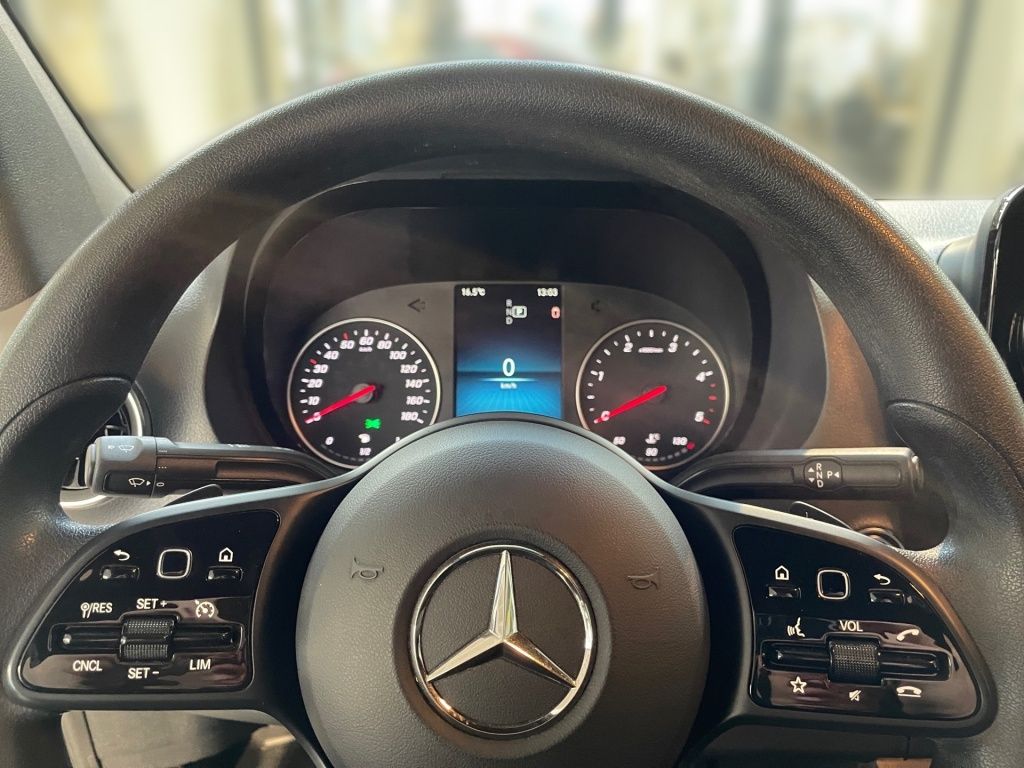 Fahrzeugabbildung Mercedes-Benz Sprinter 317 Kasten L3H2 LED 10''MBUX RFK 2 Sitz