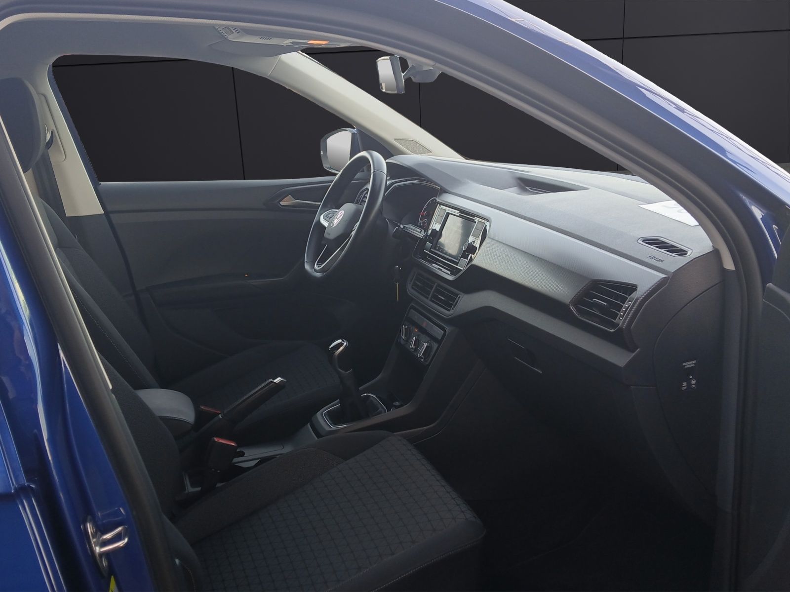 Fahrzeugabbildung Volkswagen T-Cross TSI Life Klima PDC LM