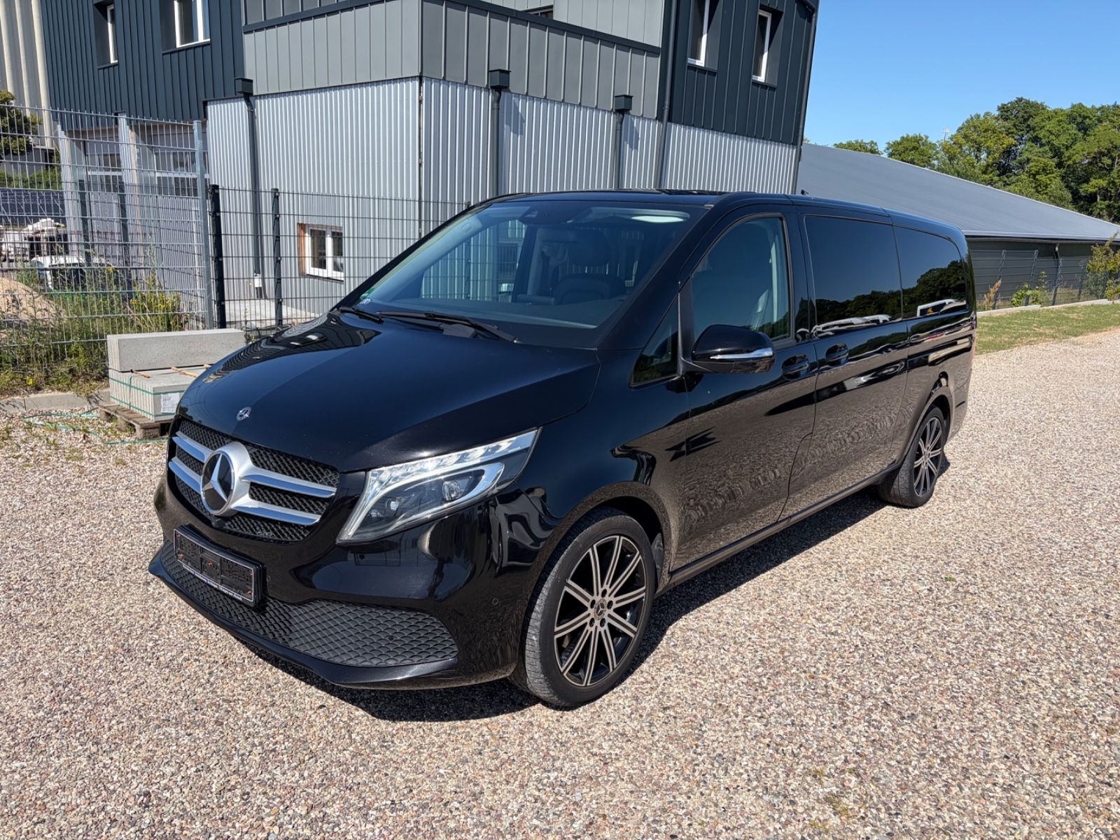 MERCEDES-BENZ V 250 d Aut. AVANTG. extralang,4x4, 8Sitze