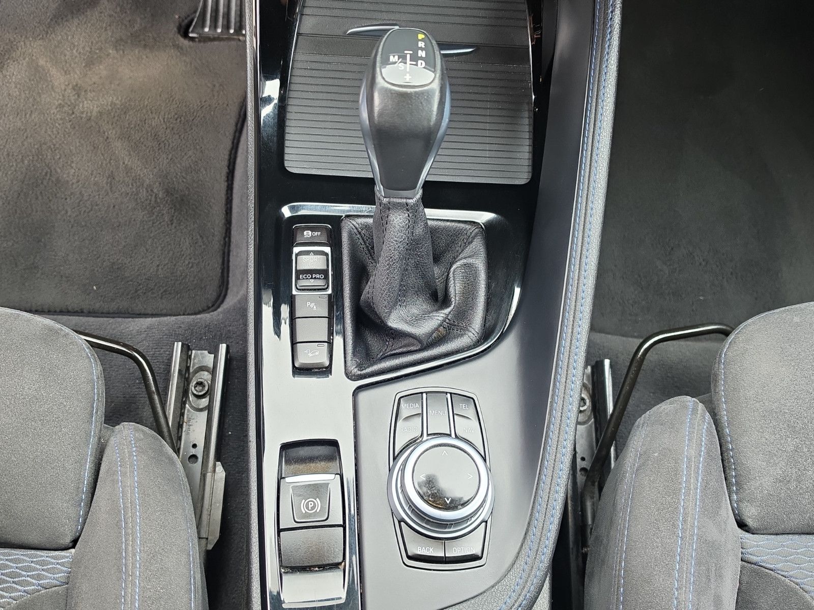 Fahrzeugabbildung BMW X1 xDrive 20 d M-Sport Automatik