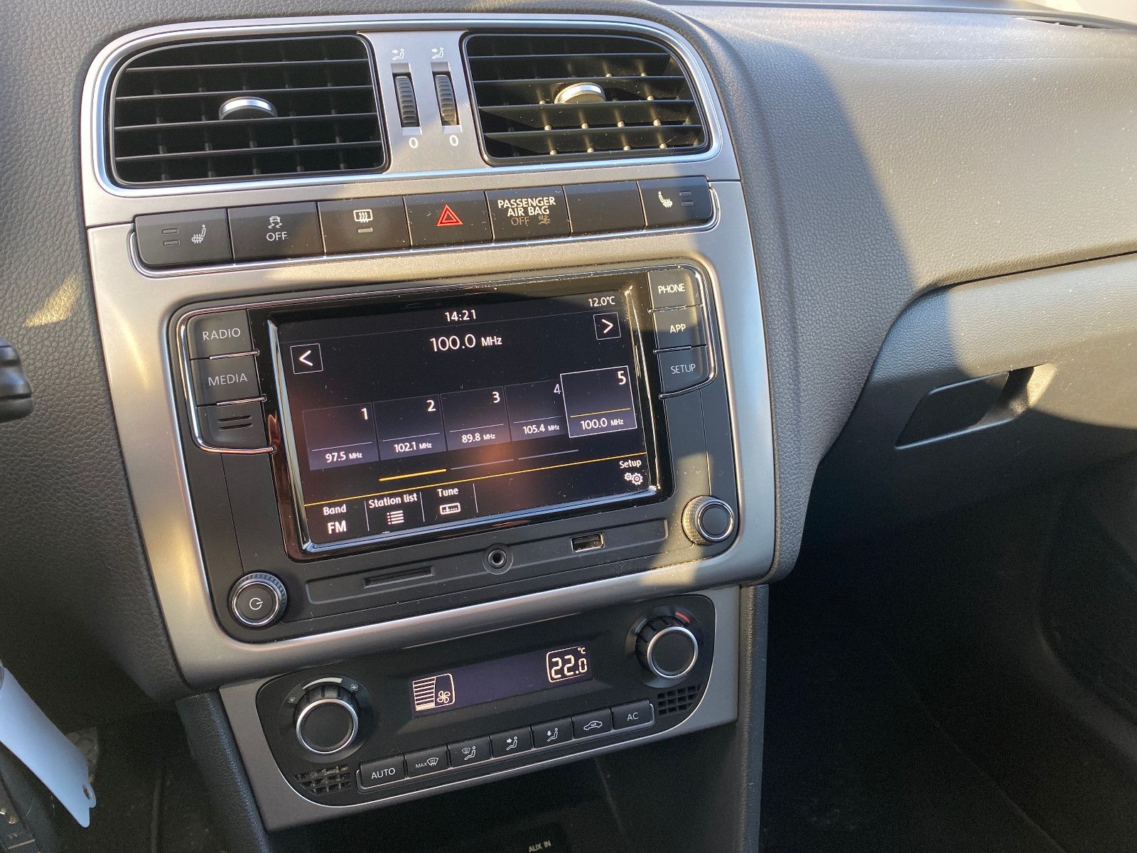 Fahrzeugabbildung Volkswagen Polo V 1,2 TSI Life *Xenon *Winterpaket