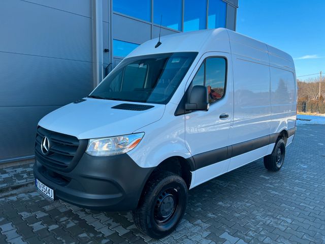 Mercedes-Benz Sprinter L2H2 4x4 3.0V6