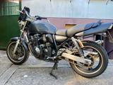 Suzuki GSX 750 AE kultiges Naked Bike - SUZUKI GSX 750 AE