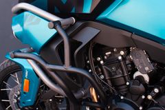CFMOTO 800 MT ES + 3 tlg. Kofferset + elektr. Fahrwerk