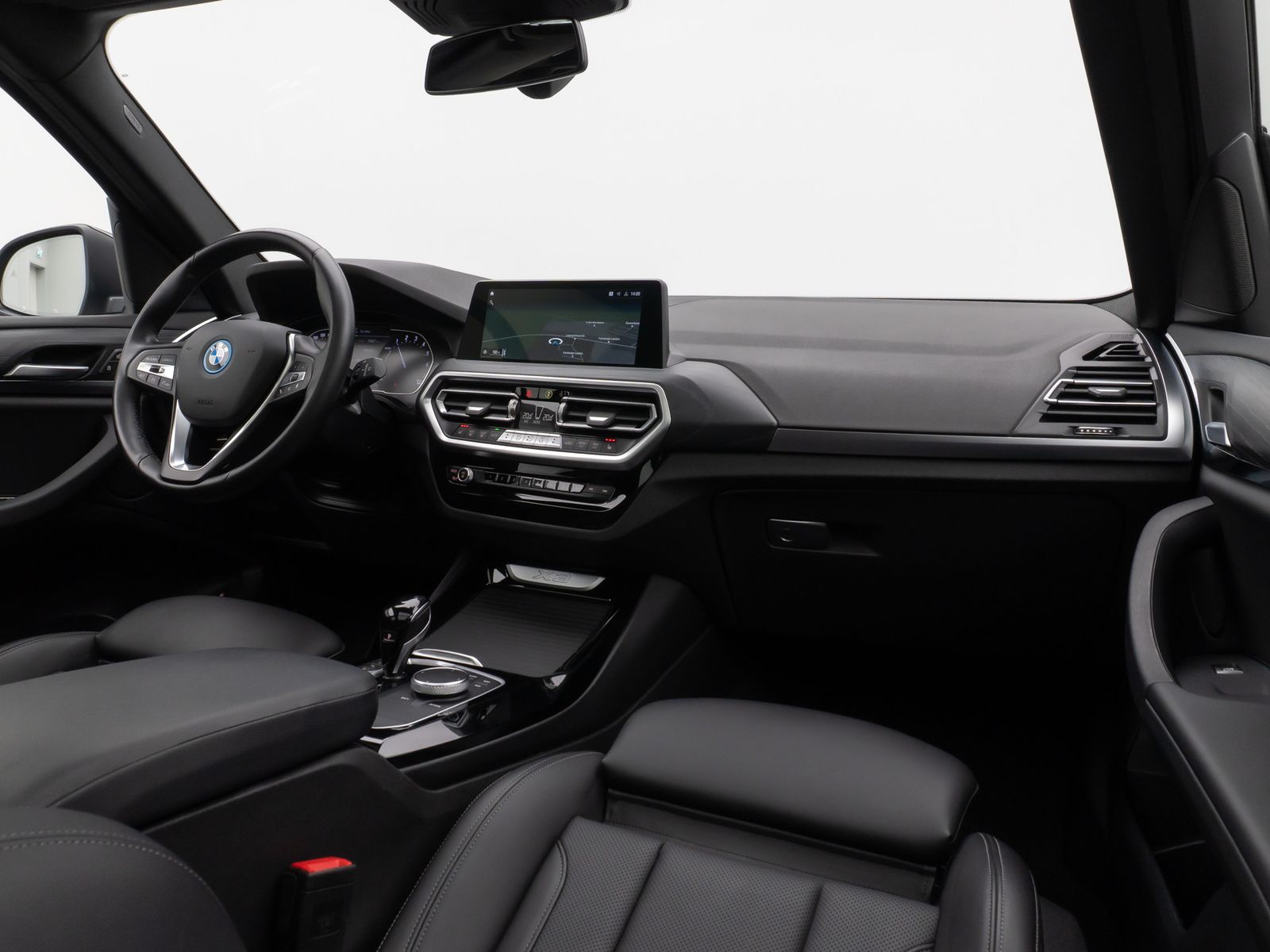 Fahrzeugabbildung BMW X3 xD30e Panorama Laser 360°HUD DAB HiFi Sport