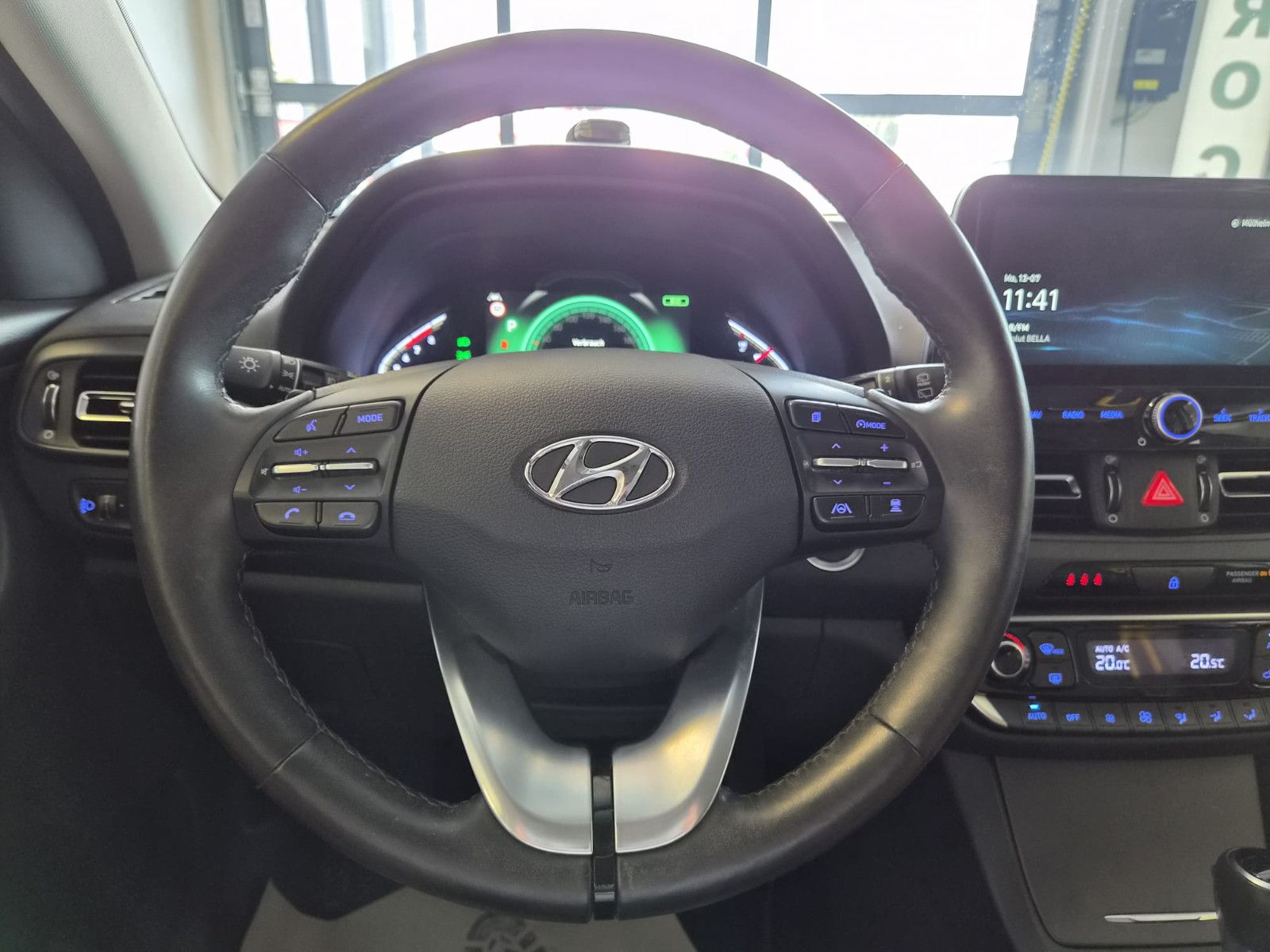 Fahrzeugabbildung Hyundai i30 Prime Mild-Hybrid / KAMERA / 1. HAND