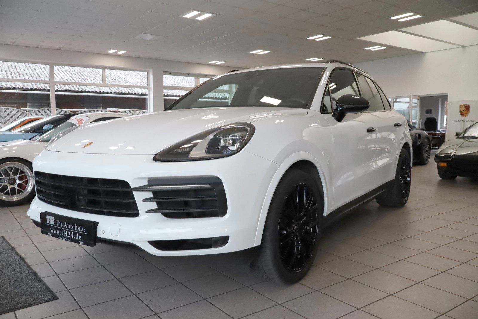 Fahrzeugabbildung Porsche Cayenne V6 Luftfederung, Panorama, ACC, Keyless