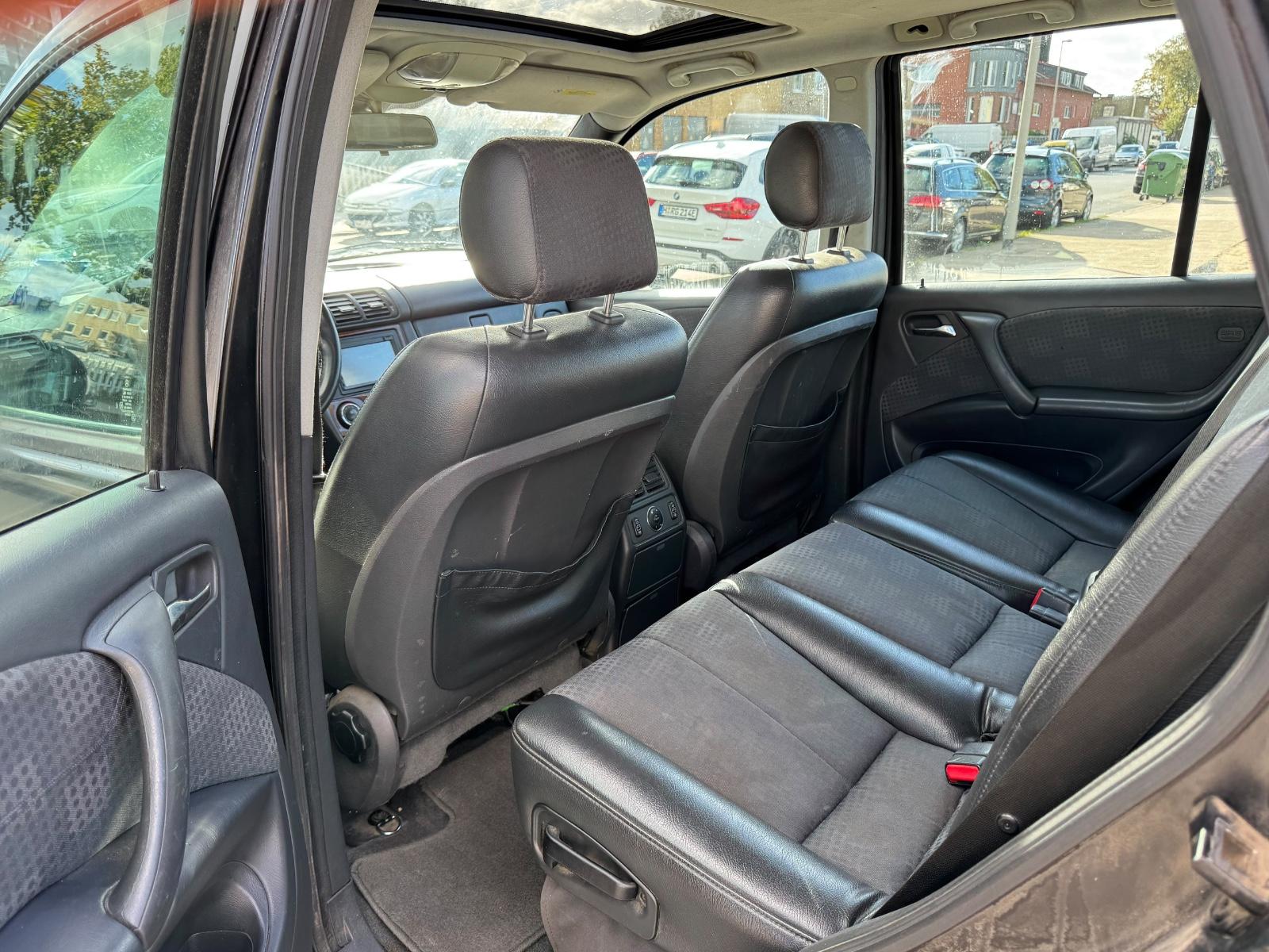 Mercedes-Benz ML270 2004 — photo 13