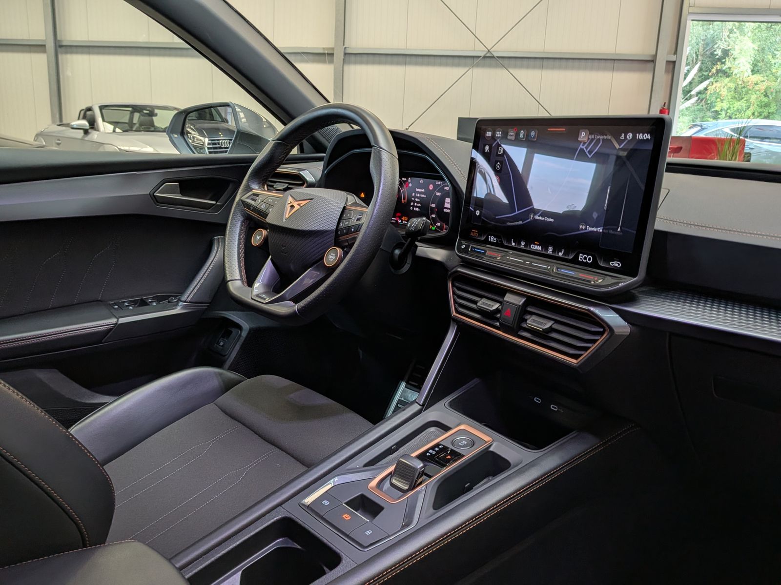 Fahrzeugabbildung CUPRA Leon 1.5 e-Hybrid MATRIX*ACC*EDGE*CARPLA*SoH100%