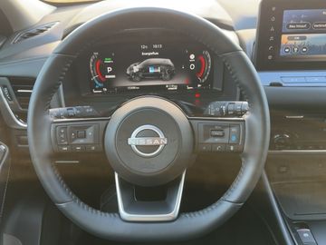 Nissan Qashqai Black Editon 1.5 e-Power 190 PS NAVI