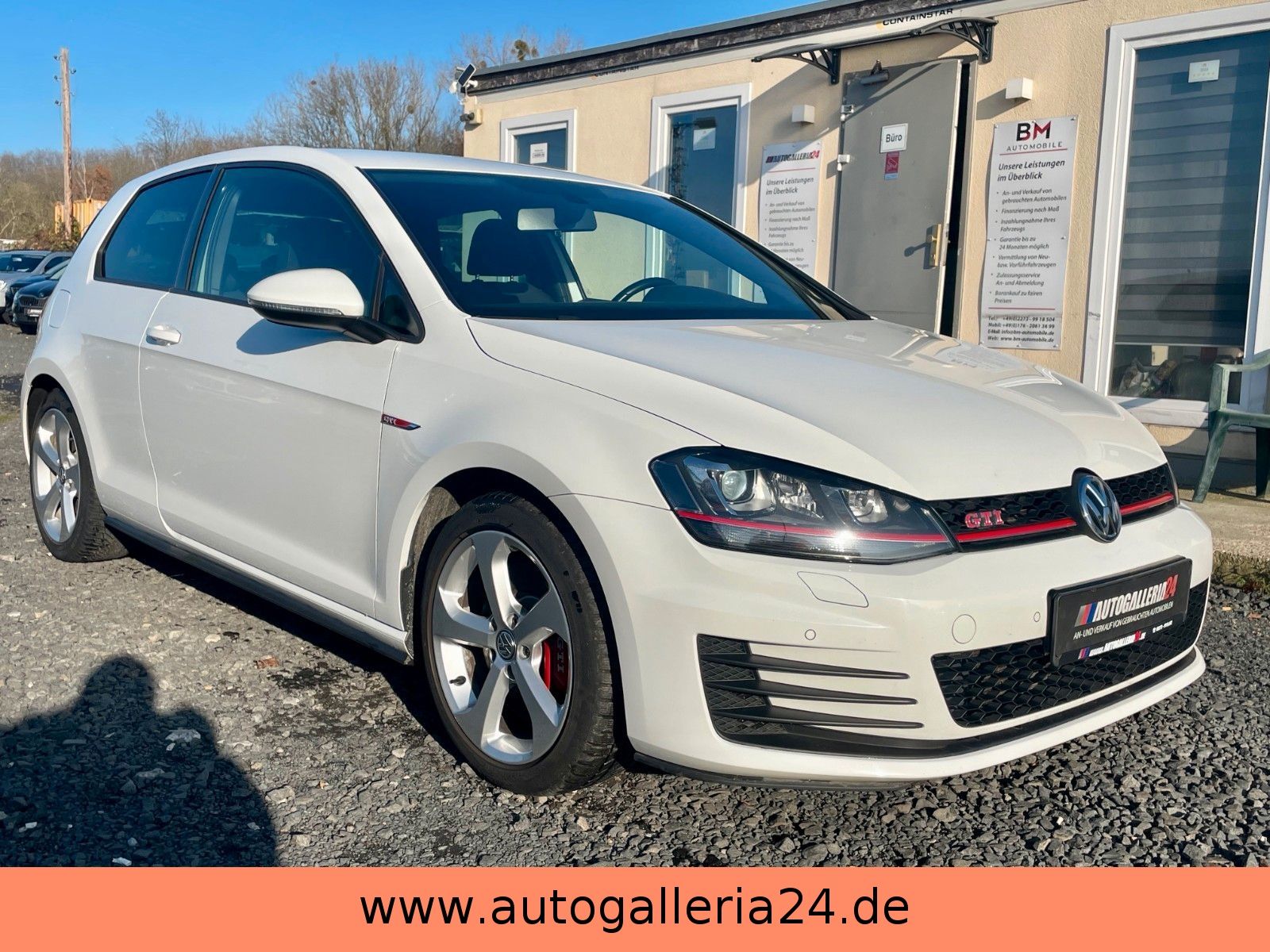 Fahrzeugabbildung Volkswagen Golf VII GTI Performance SPORTSITZE Xenon 2.HAND