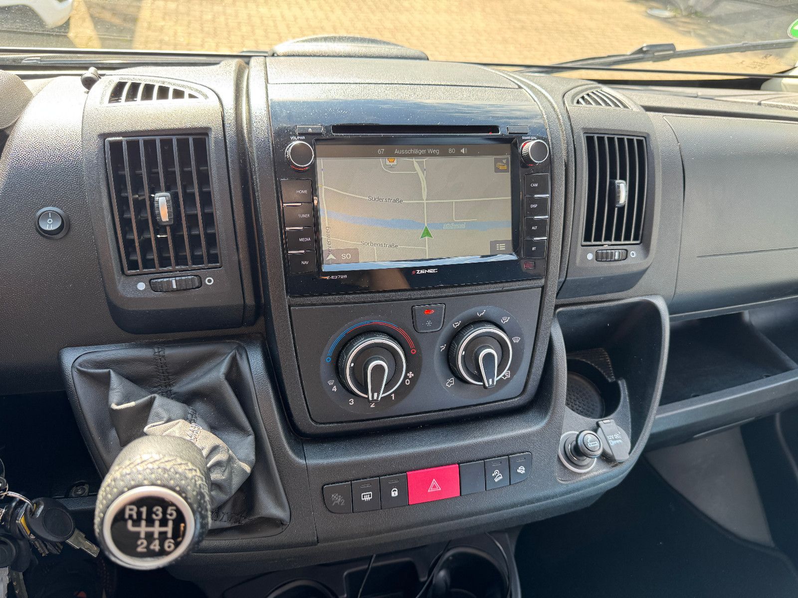 Vehicle image Pössl RUNNER 636 INDIVIDUAL ROOM CLIMATE AHK