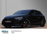 Audi RS 3 Sportback - Audi RS3 mit Benzin-Antrieb: Schwarz, Navigationssystem, Kombi