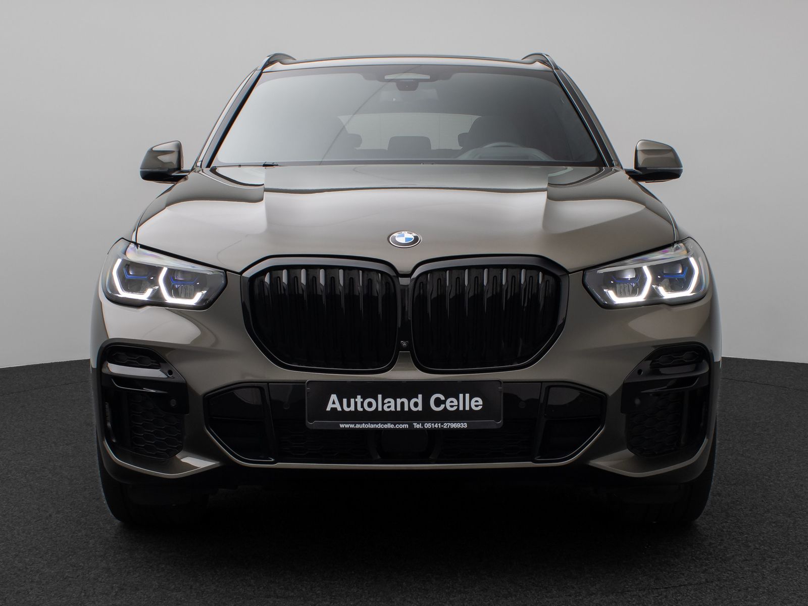 Fahrzeugabbildung BMW X5 xD40d M Sport Panorama Laser 360°HUD DAB H/K
