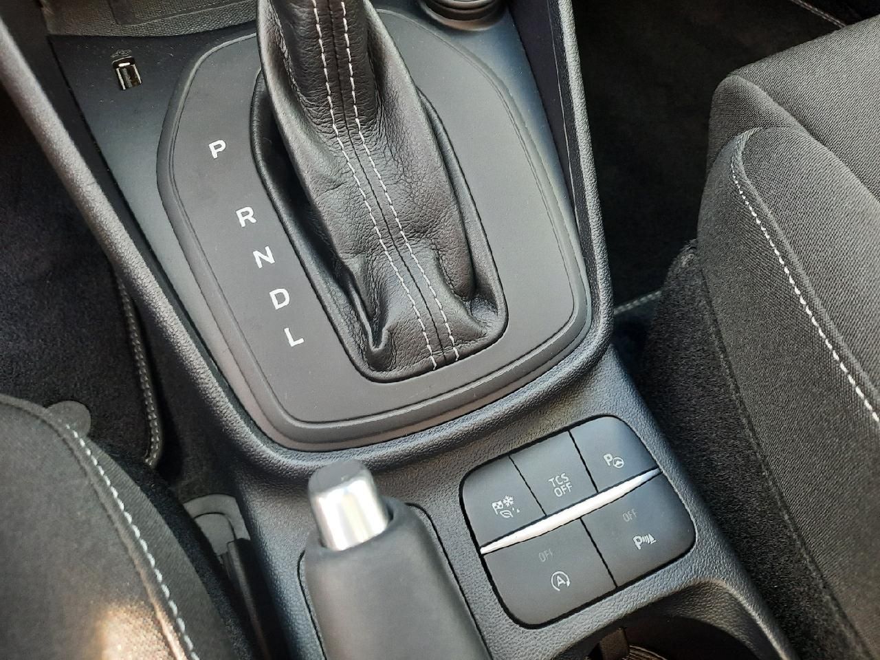 Fahrzeugabbildung Ford Fiesta Titanium X