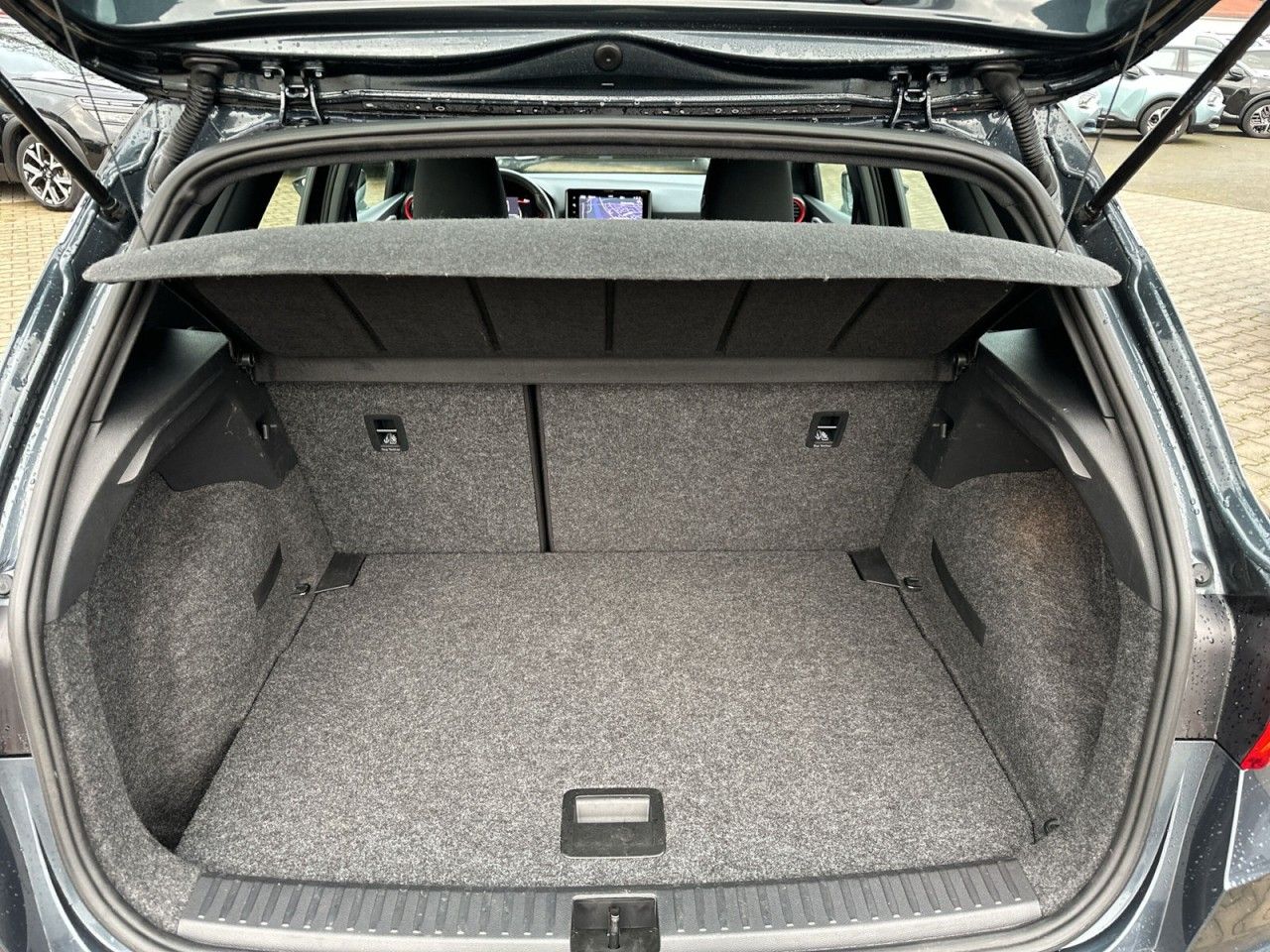 Fahrzeugabbildung SEAT Arona FR 1.0 TSI 110 PS 6-Gang