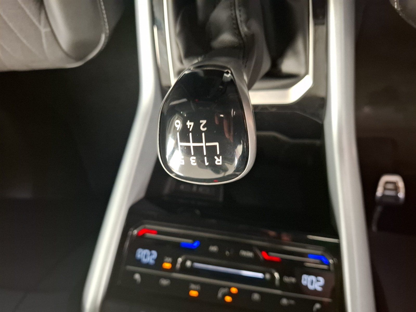 Volkswagen T-Roc - Bild 17