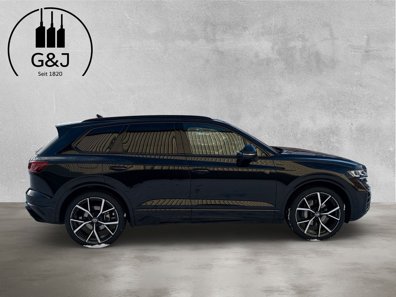 Fahrzeugabbildung Volkswagen Touareg R-Line 4Mot. FinalEditon Pano HuD AHK