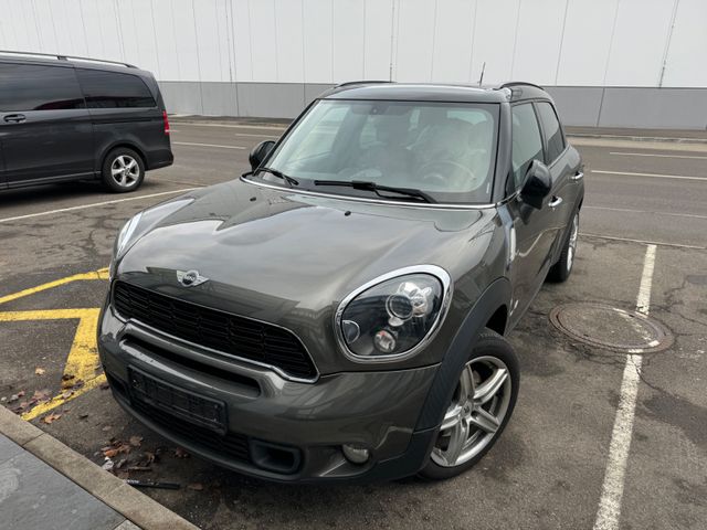 MINI COOPER_S Countryma Aut. All4 PANO NAVI XENON 2Hd