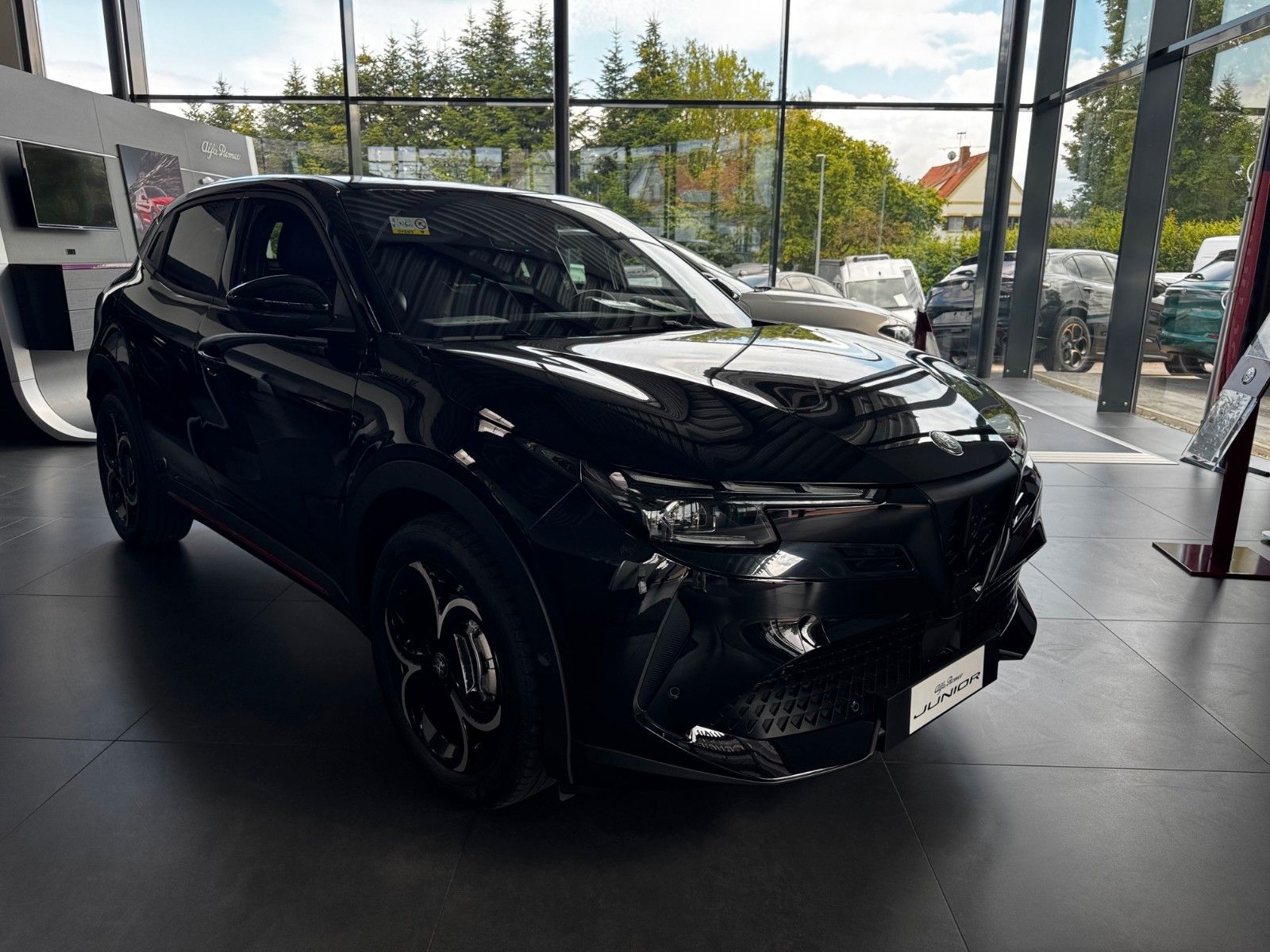 Fahrzeugabbildung Alfa Romeo Junior Elettrica SPECIALE Sitzheizung ACC Kamera