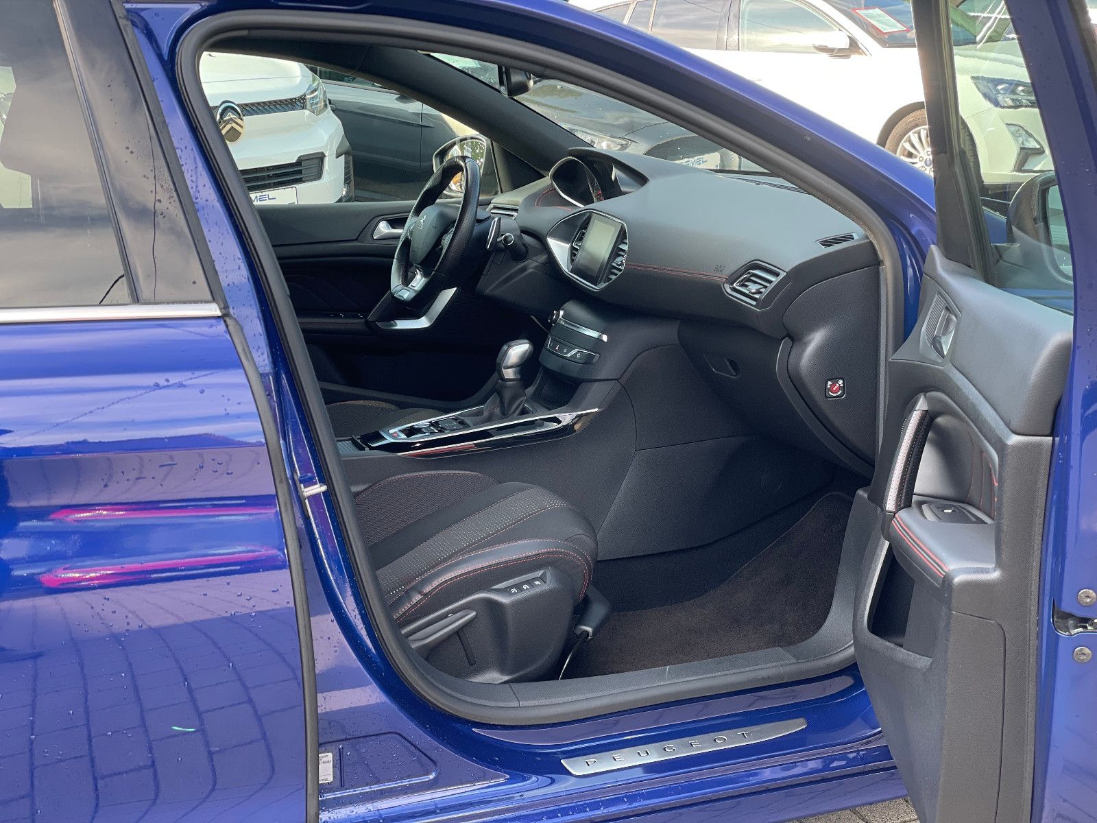 PEUGEOT 308, 2016, Benzin, 131 PS