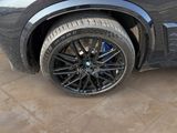 BMW X5 M Competition / Soft Close / Aktive Sitzbelü - BMW X5 M: Competition