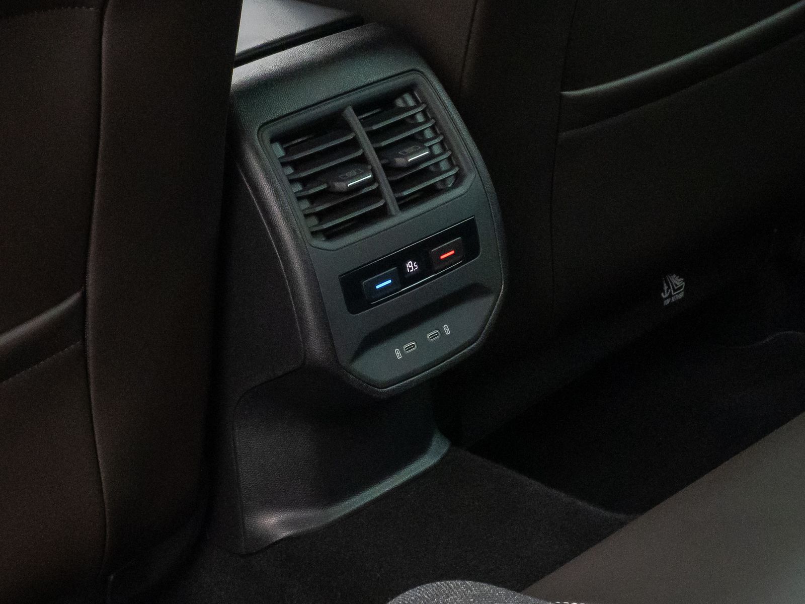 Fahrzeugabbildung SEAT Leon Sportstourer Xcellence Kamera LED 8fach ACC
