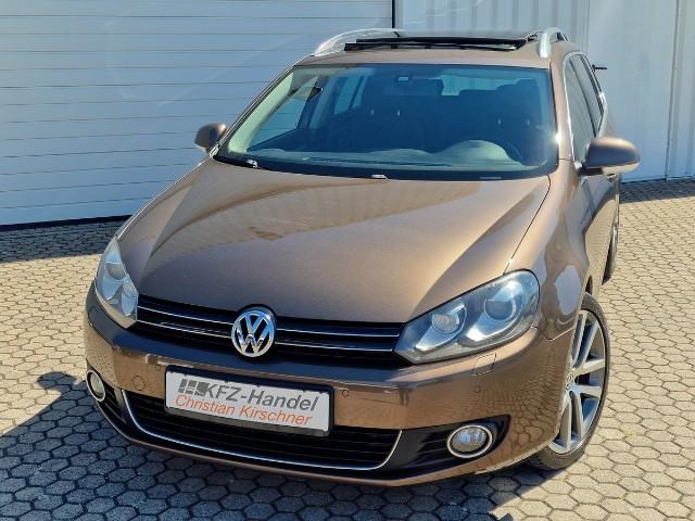 Volkswagen Golf 2010 — interior