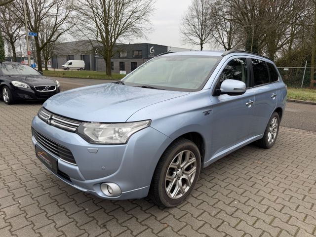 Mitsubishi Outlander PHEV 4WD