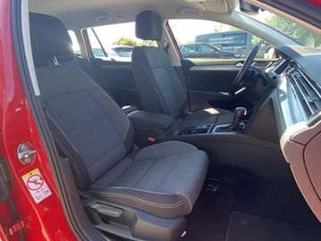 Volkswagen Passat Variant - 12