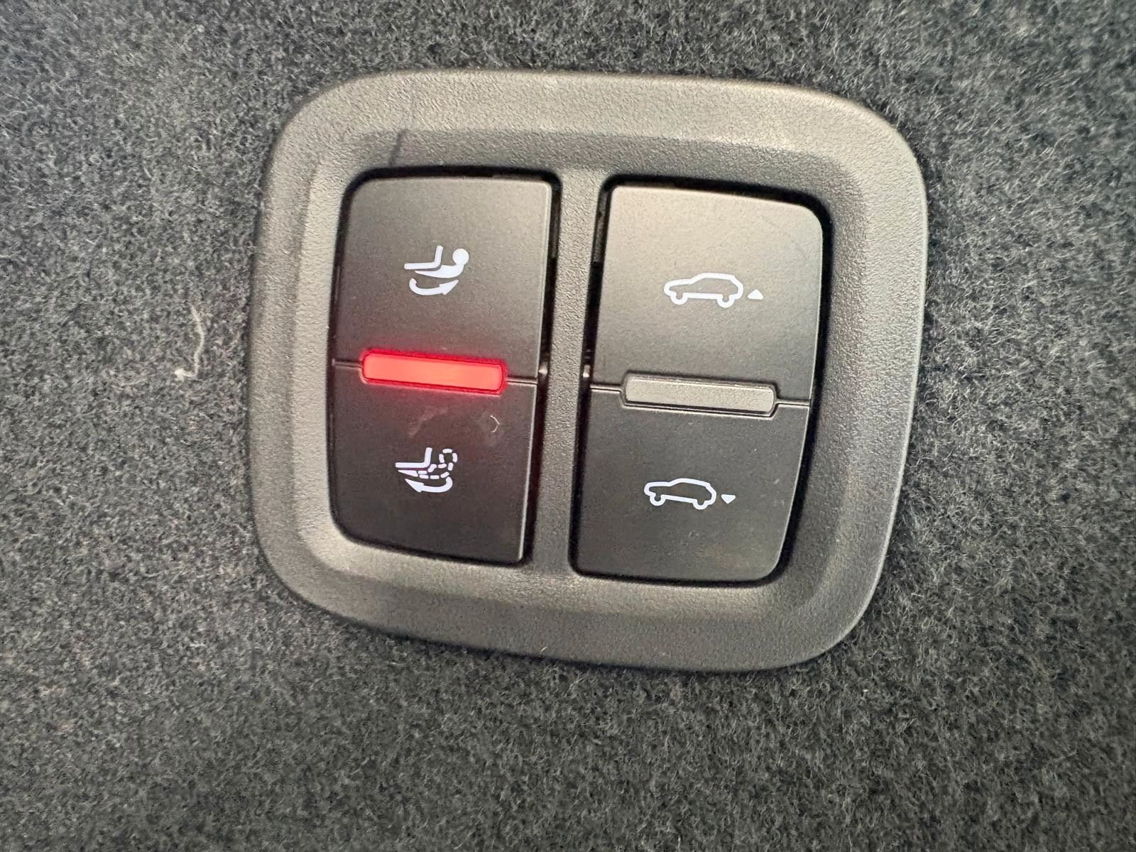 Fahrzeugabbildung Porsche Cayenne, pano, luft volleder ahk,21 zoll, stdhz