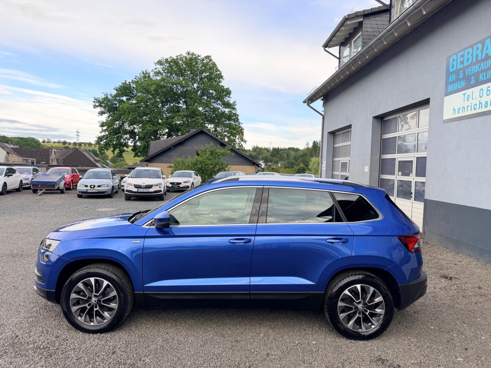 Skoda Karoq Drive 125 4x4 DSG Navi AHK ACC PDC LED SHZ