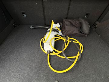 Volkswagen Tiguan - 12