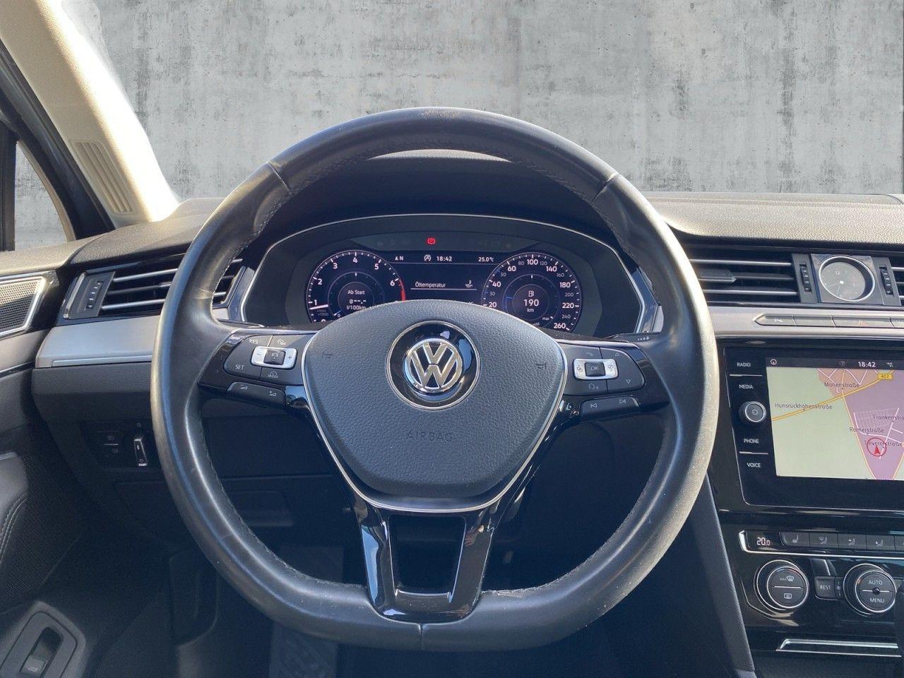 Volkswagen Passat Variant 1.4 TSI DSG Highline AHK LED RFK