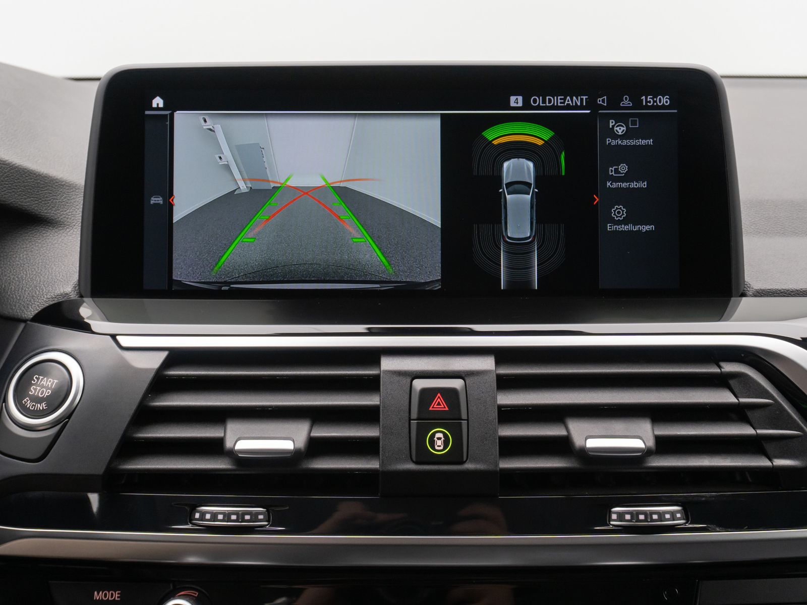 Fahrzeugabbildung BMW X3 xD20d xLine Kamera HUD DAB Alarm Komfort 19"