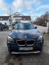BMW Bmw x1 118i - BMW 1er Reihe mit Benzin-Antrieb: Geländewagen