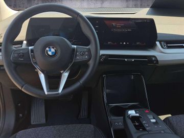 BMW 216 - 10