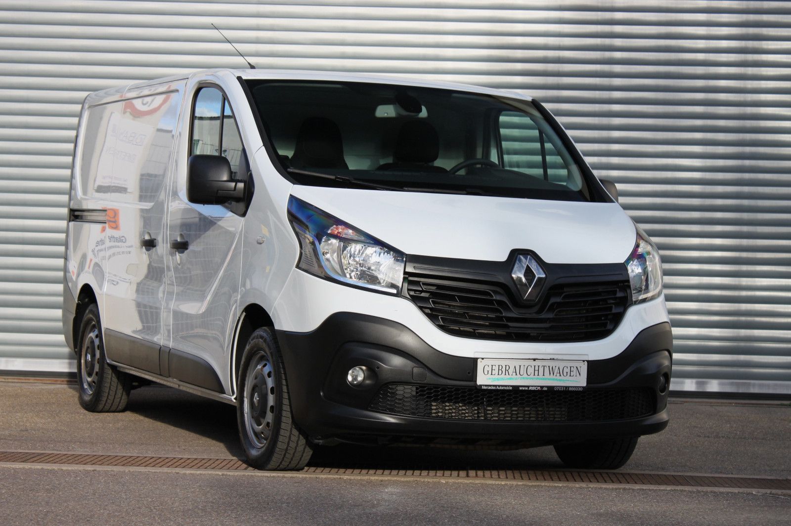 Renault Trafic - 1